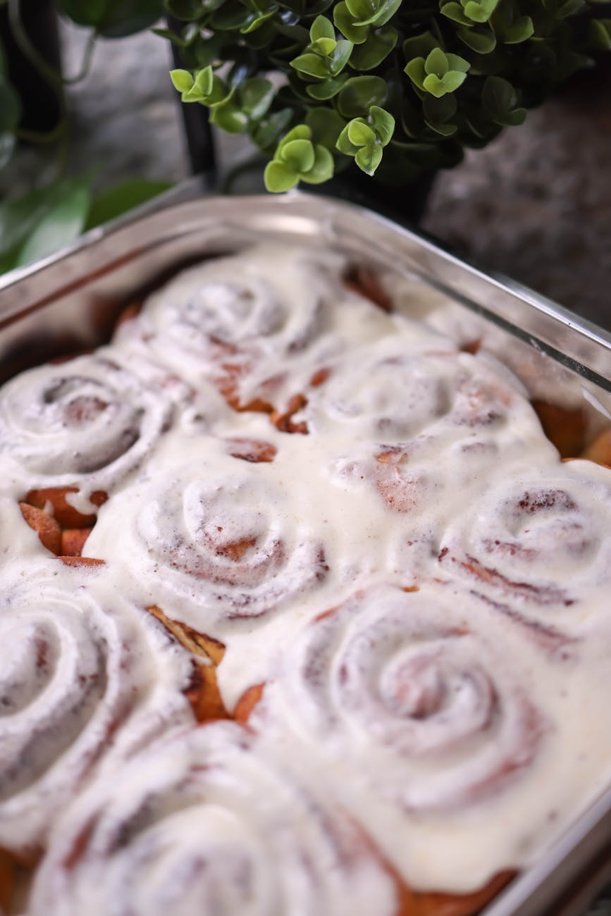 Best Easy Christmas morning cinnamon rolls